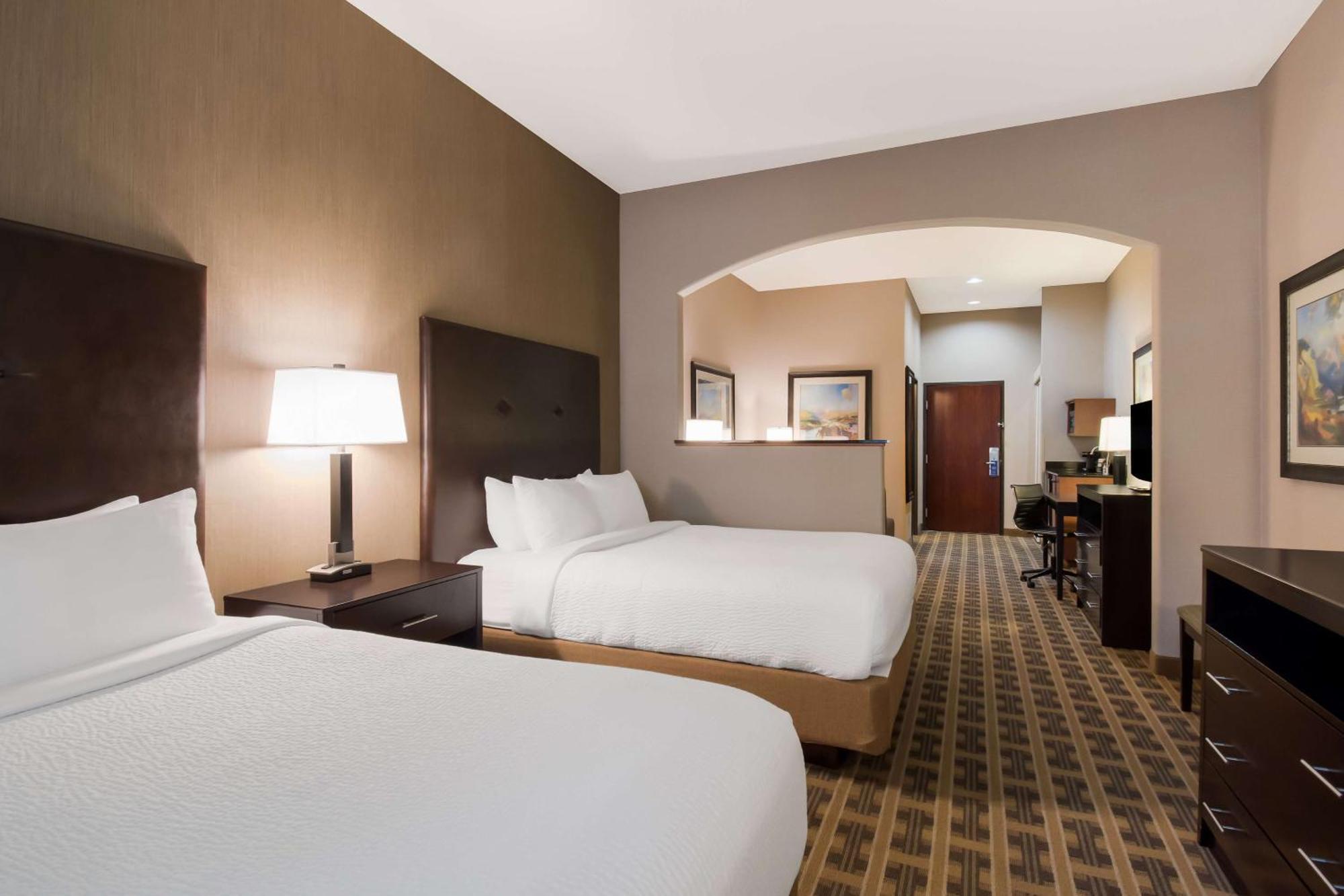 Best Western University Inn And Suites Forest Grove Exterior photo